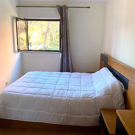Joao De Caparica Apartment
